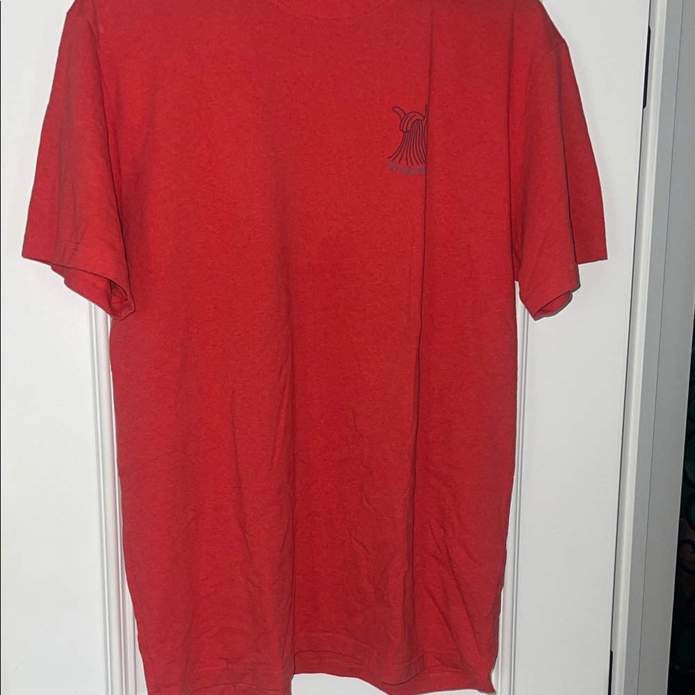 Red Men's Patagonia T-Shirt 🌊❤️😎 Size Large